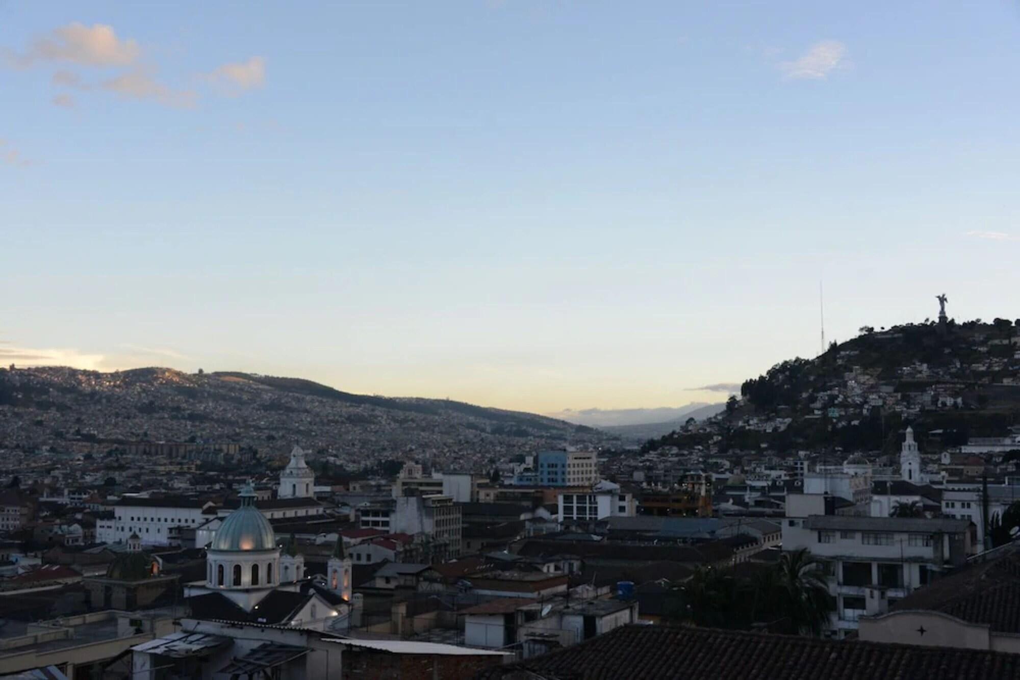 Hotel Casa Gardenia Quito Esterno foto